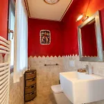 Martin With Private Pool For 5 People Montegranaro