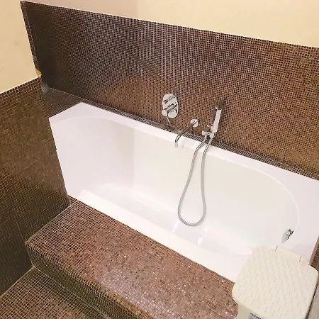 Martin With Private Pool For 5 People *