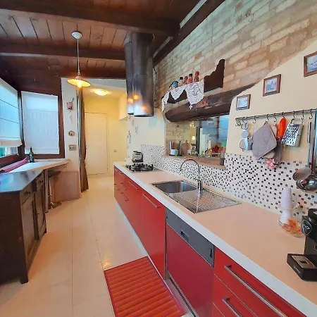 Martin With Private Pool For 5 People