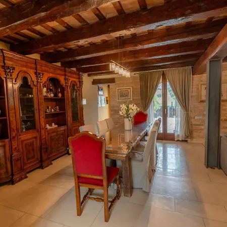 Martin With Private Pool For 5 People Villa Montegranaro