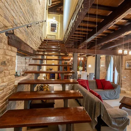 Βίλα Martin With Private Pool For 5 People