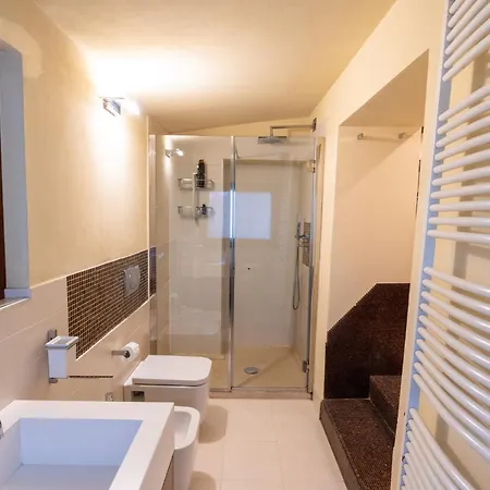 Martin With Private Pool For 5 People