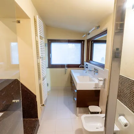 Martin With Private Pool For 5 People Villa