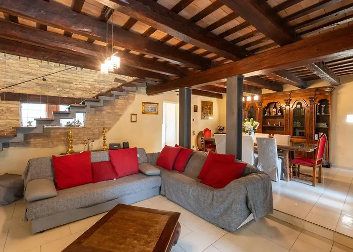 Martin With Private Pool For 5 People 빌라 *