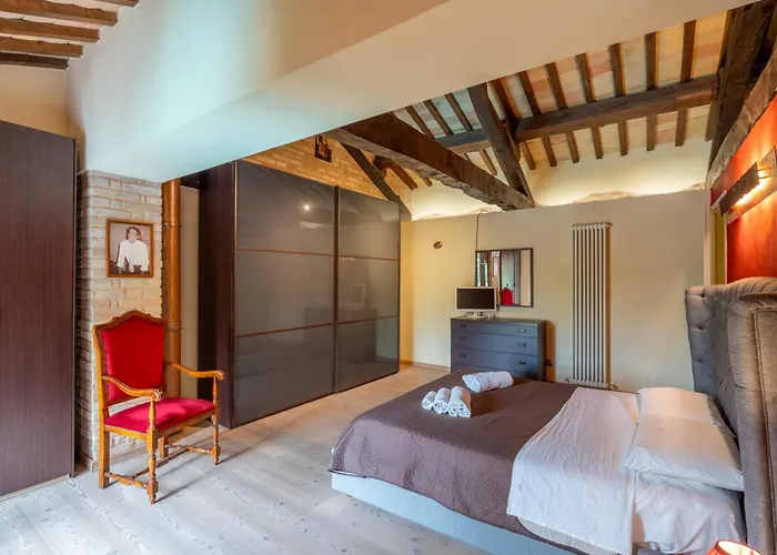 빌라 Martin With Private Pool For 5 People