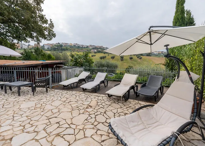 빌라 Martin With Private Pool For 5 People